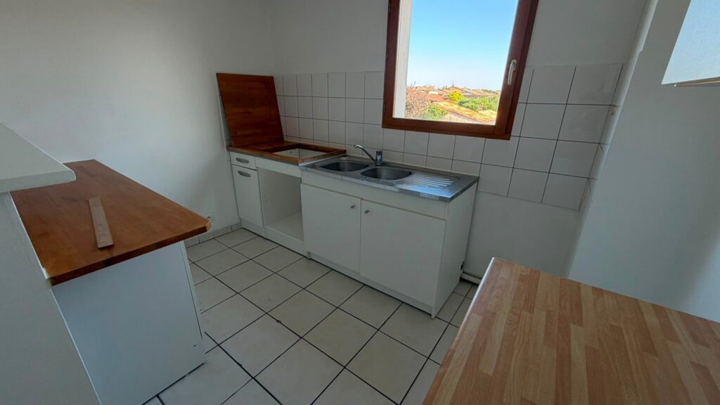 GRENADE S/GARONNE - Appt T3 de 65 m² à louer avec parking