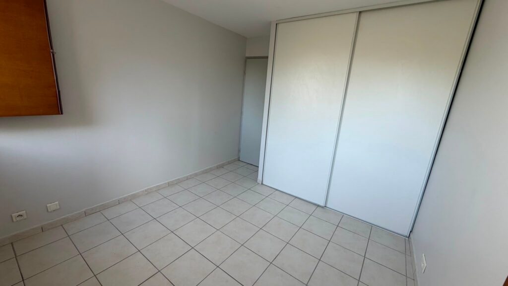 GRENADE S/GARONNE - Appt T3 de 65 m² à louer avec parking
