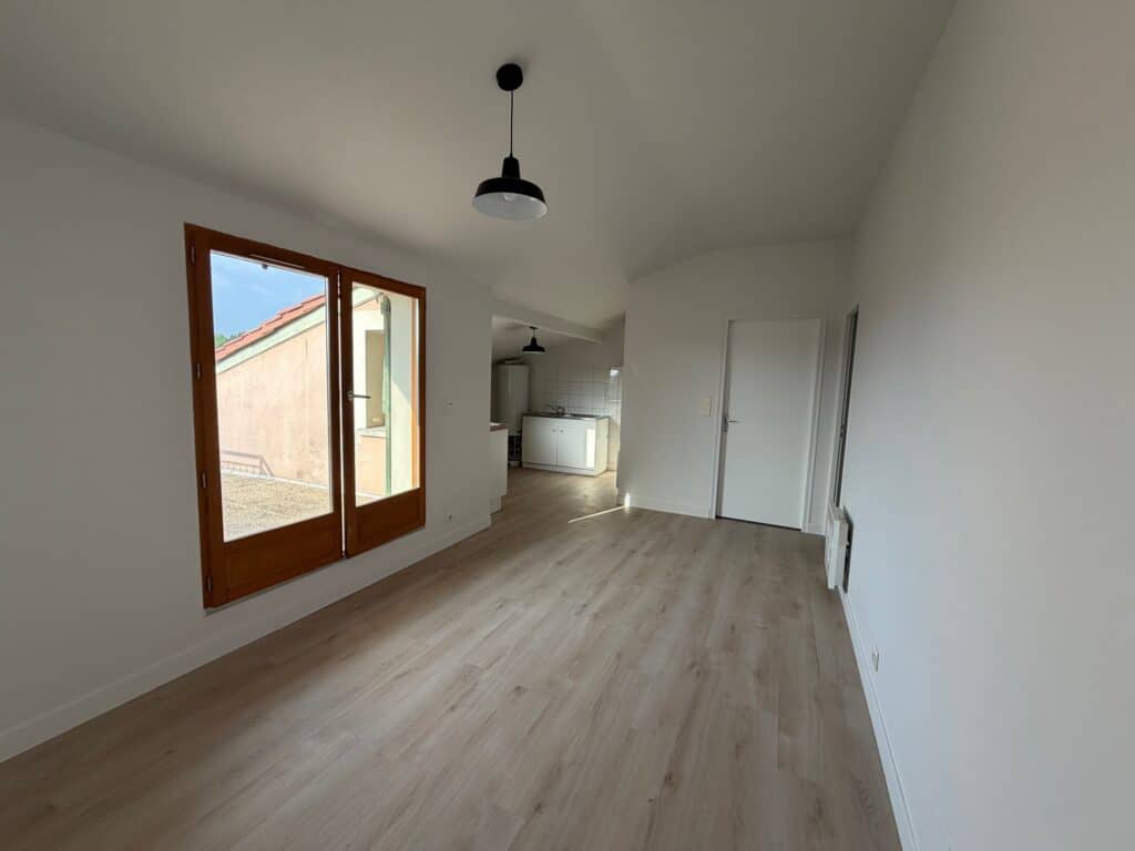 GRENADE S/GARONNE - Appt T2 de 35 m² à loyer avec parking