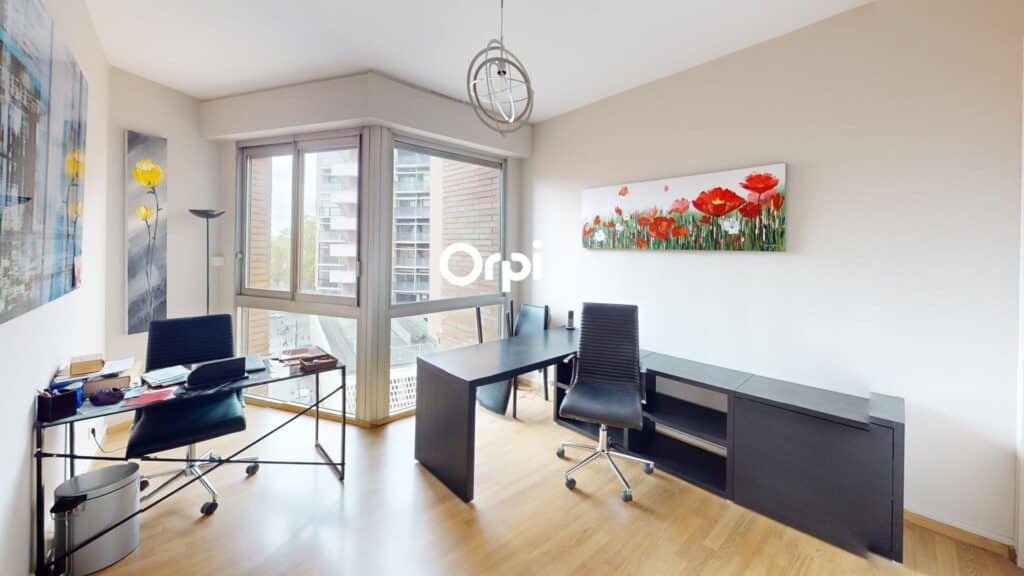 À Vendre – Appartement T5 de 150 m² avec balcon, 2 parkings et cave – Quartier Saint-Georges, Toulouse