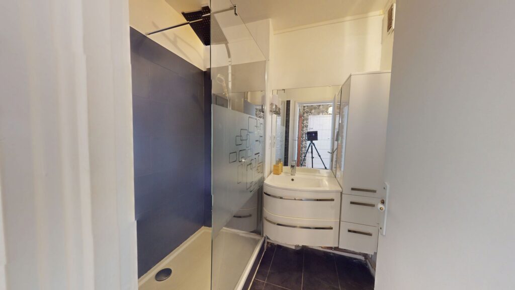 Appartement À Vendre T4 d'env. 70 m² avec balcon et loggia, cave