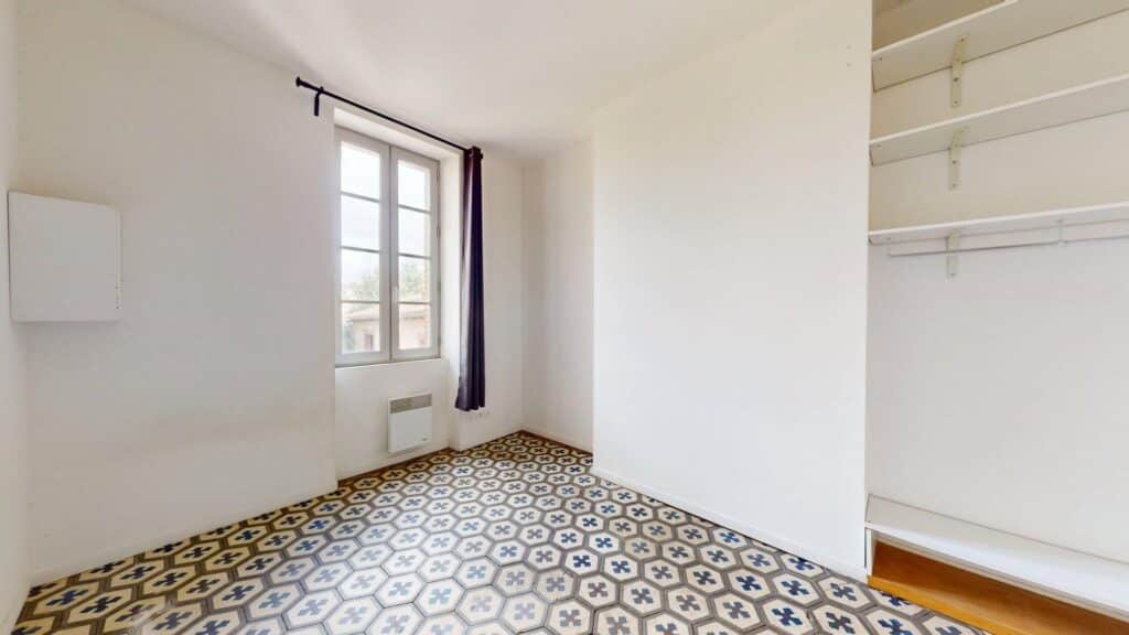 TOULOUSE-SAINT AUBIN Appartement T2 d'environ 37 m² – Traversant, cachet, lumineux et calme