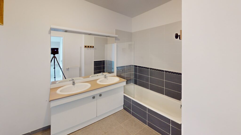 Toulouse, Chemin Lapujade, Appartement T3 de 62 m²  avec parking