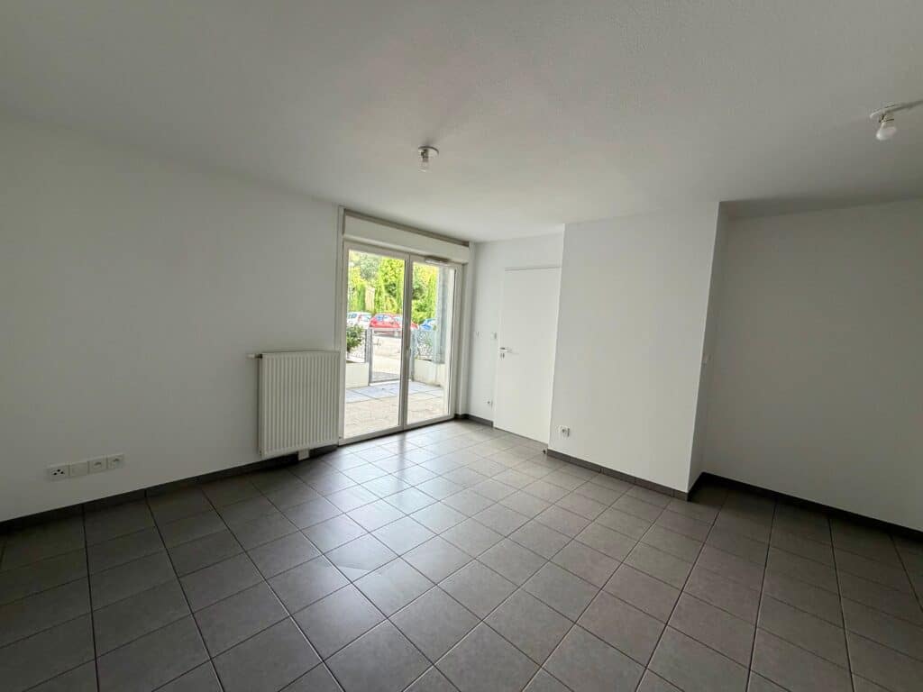 Toulouse, quartier Croix Daurade, appartement T2 de 43 m2 avec parking
