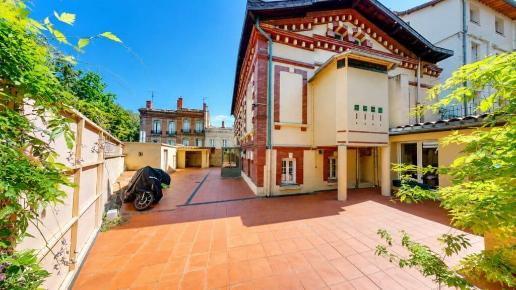 T2 CHALETS EN CHARTREUSE VENDU LIBRE + TERRASSE - DPE C