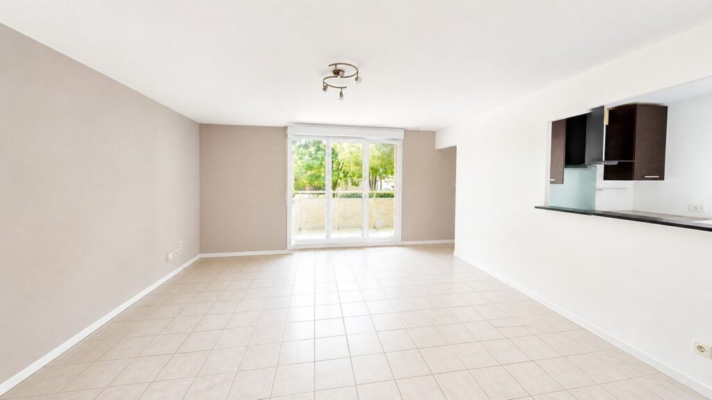 Appartement À Vendre T3 bis avec balcon et place de parking