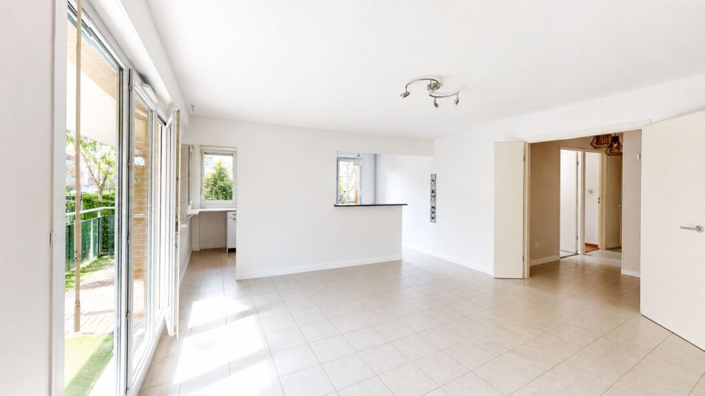Appartement À Vendre T3 bis avec balcon et place de parking