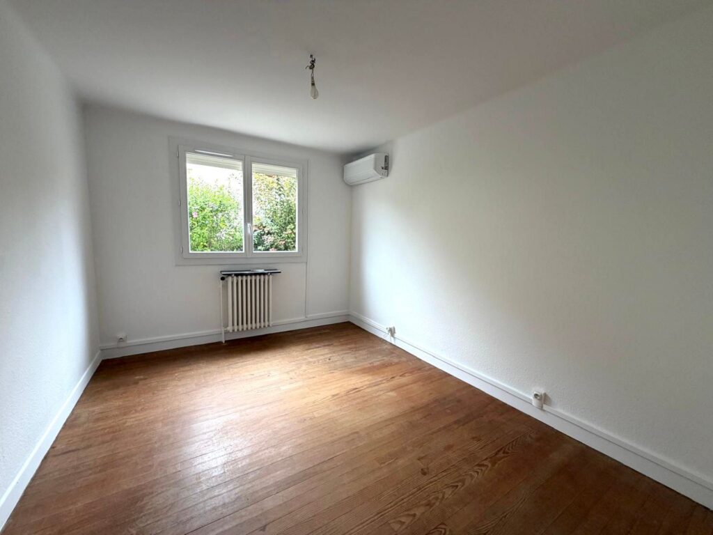 TOULOUSE T4 de 89 m² avec jardin et garage