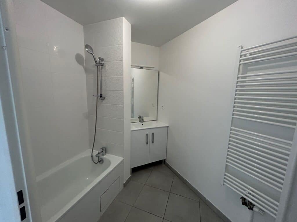 SAINT JORY, T3 de 57 m² avec 2 parkings en sous-sol