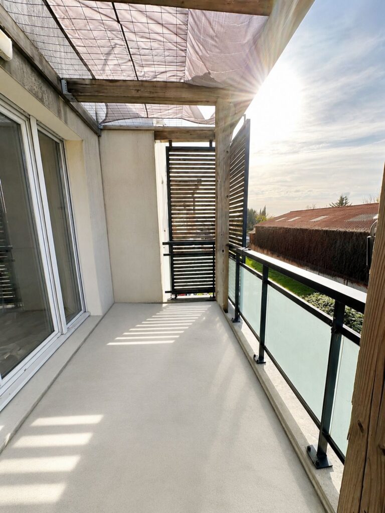 Appartement À Vendre T3 de 69 m² avec balcon et 2 places de stationnement