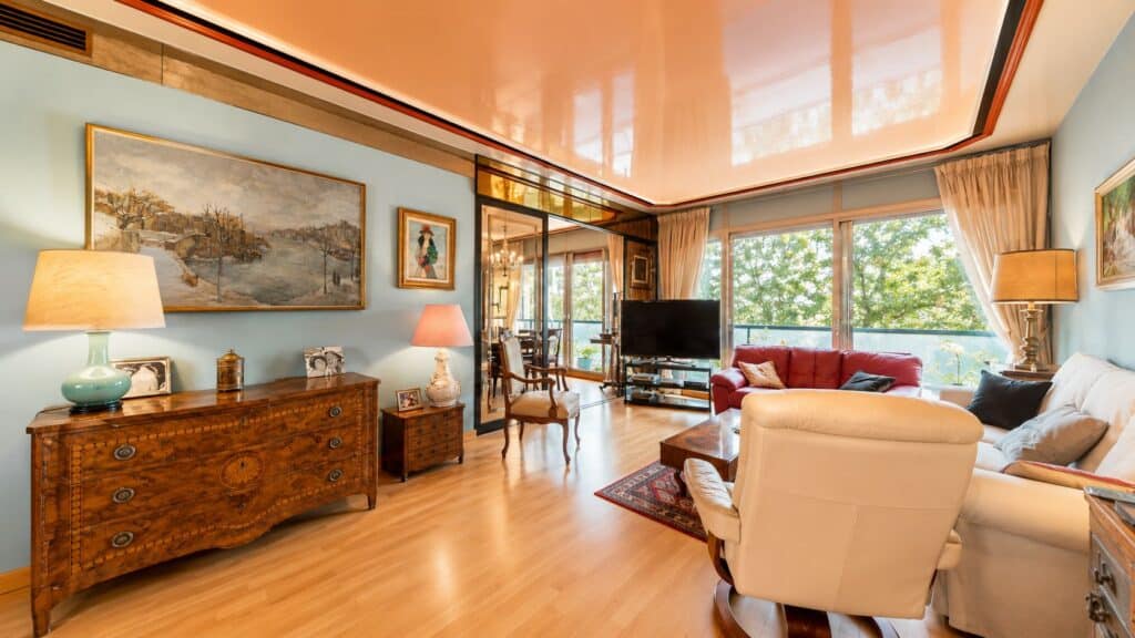 TOULOUSE HYPERCENTRE-BOULEVARD CARNOT - APPARTEMENT 124M² T5 2PK SS-SOL 2 CAVES