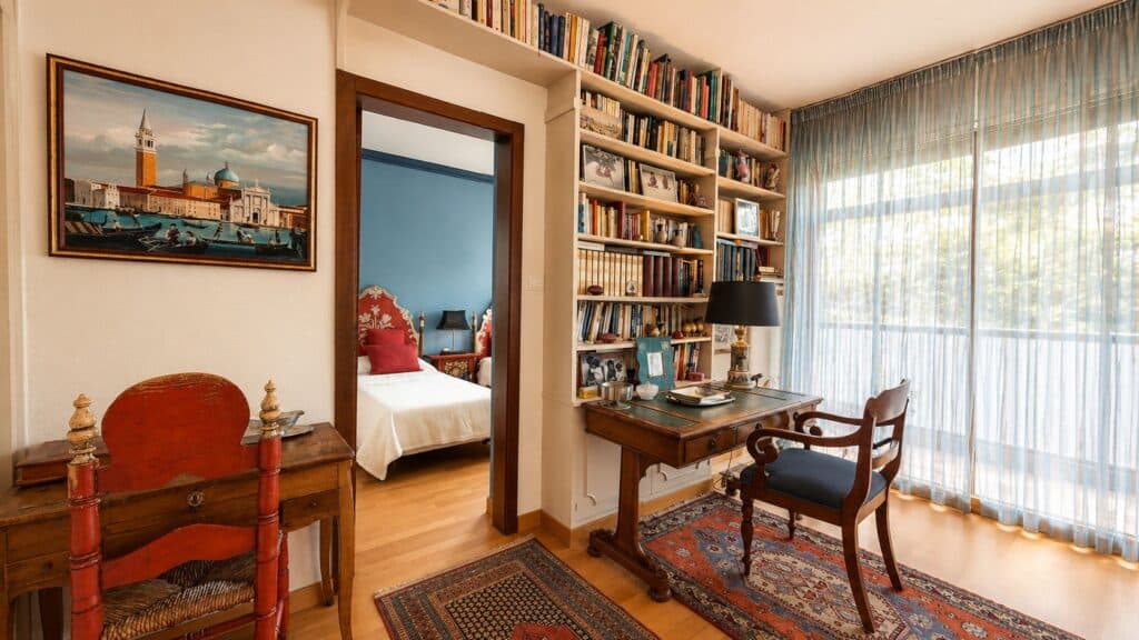 TOULOUSE HYPERCENTRE-BOULEVARD CARNOT - APPARTEMENT 124M² T5 2PK SS-SOL 2 CAVES