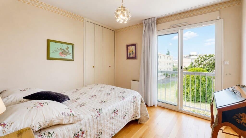 TOULOUSE ROSERAIE - 1ER ÉTAGE APPARTEMENT T5 DE 119 M² AVEC TERRASSE, PARKING ET CAVE