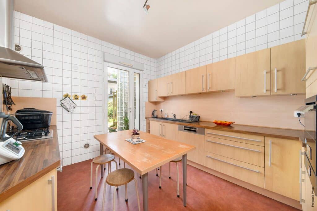 RARE À LA CÔTE PAVÉE – MAISON T6 FAMILIALE DE CARACTÈRE AVEC CHARTREUSE INDÉPENDANTE