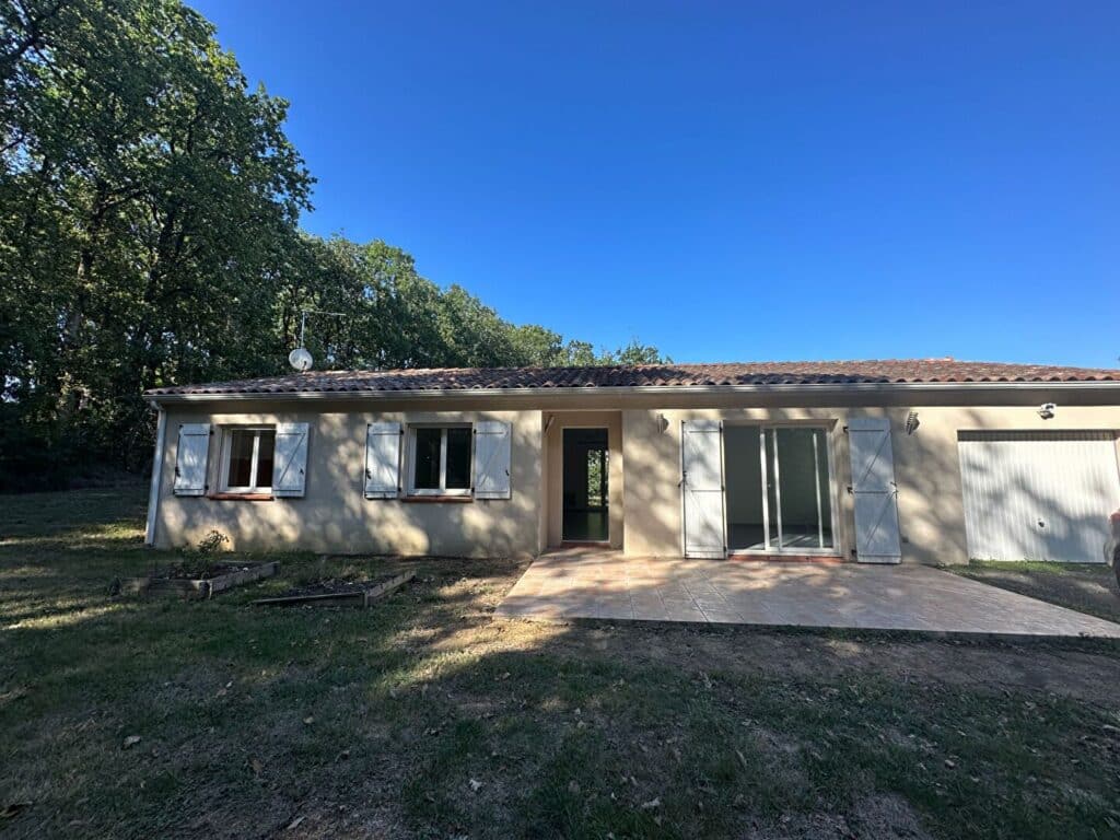 Maison La Salvetat Saint Gilles 4 pièce(s) 97 m² sur une parcelle de 689 m²