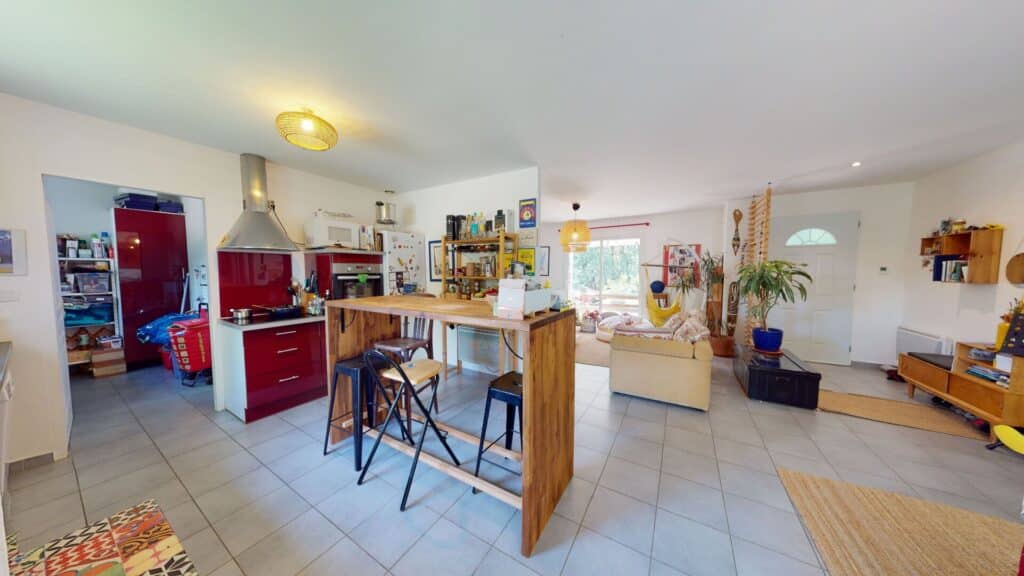 Maison La Salvetat Saint Gilles 4 pièce(s) 97 m² sur une parcelle de 689 m²