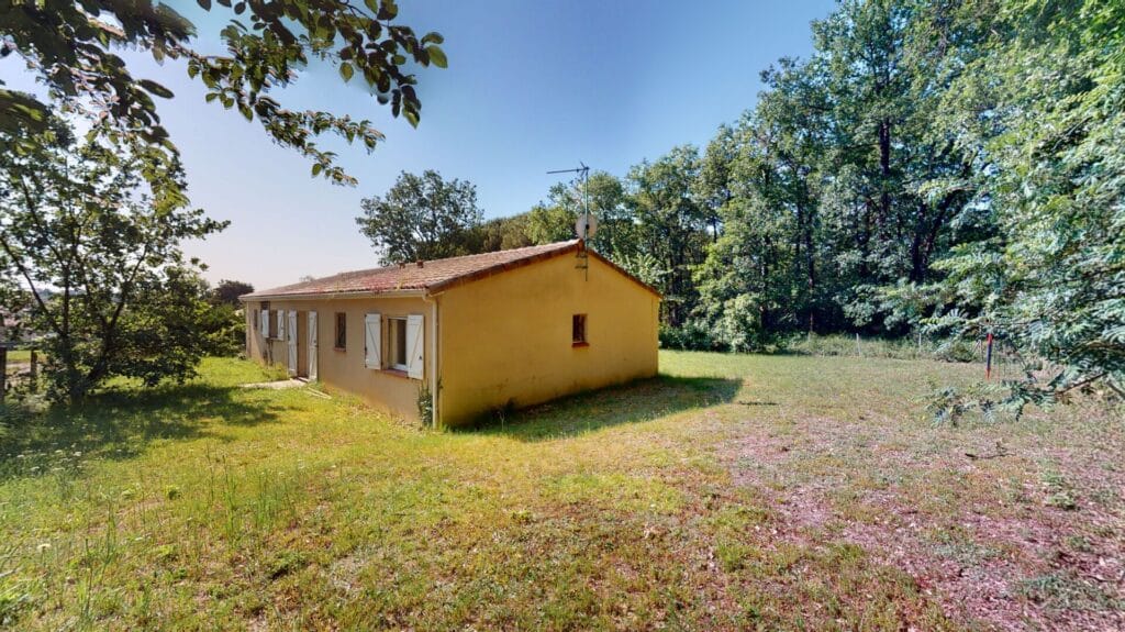 Maison La Salvetat Saint Gilles 4 pièce(s) 97 m² sur une parcelle de 689 m²