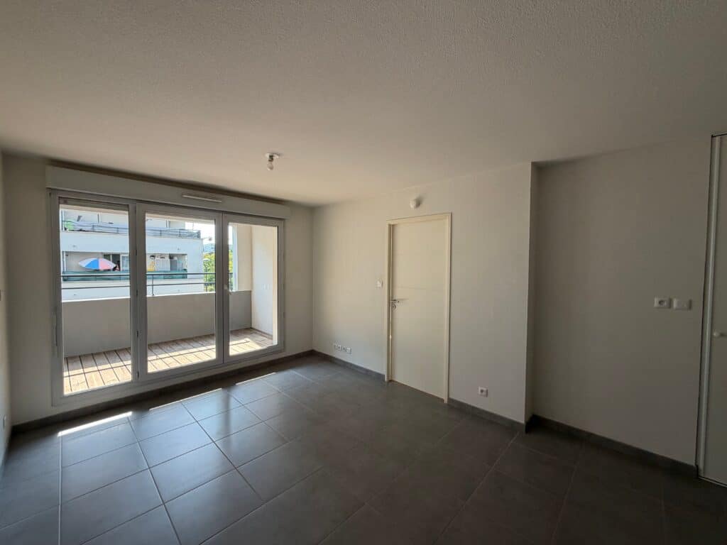 Toulouse, Croix Daurade, Appartement T2 avec un parking en sous-sol