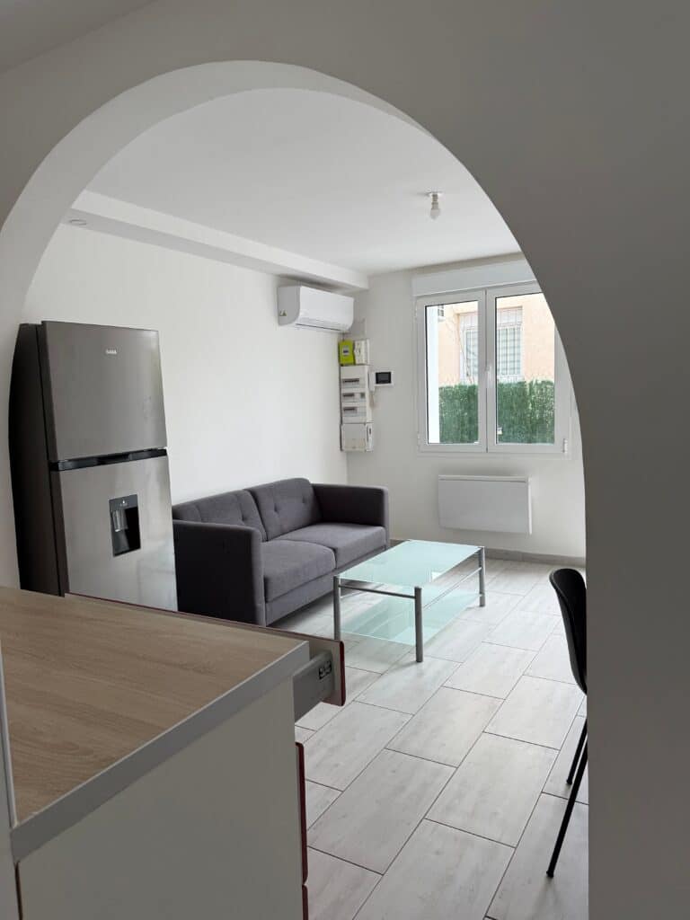 TOULOUSE Roseraie, à louer T1 bis de 28 m2 en rez-de-chaussée