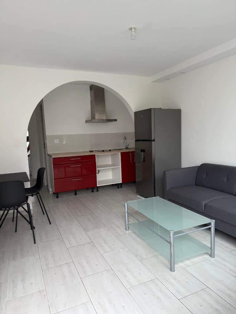 TOULOUSE Roseraie, à louer T1 bis de 28 m2 en rez-de-chaussée