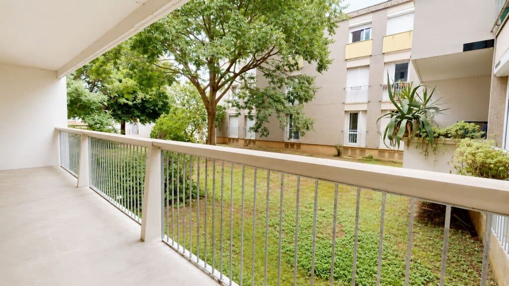 TOULOUSE – ROSERAIE / AMOUROUX – T2 AU CALME AVEC BALCON, PARKING et CAVE