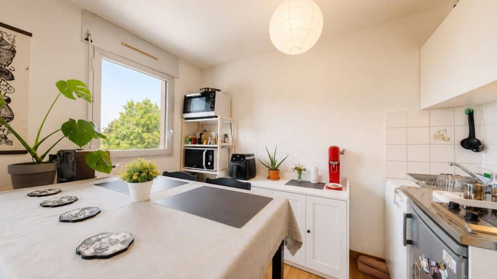 TOULOUSE 31400 Appartement T1 Bis duplex dernier étage avec parking sous-sol