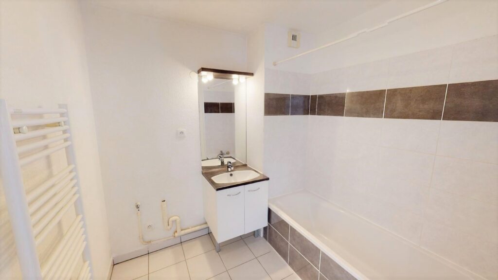 Toulouse Croix Daurade Appartement T2 44.52m² avec terrasse et parking en sous-sol