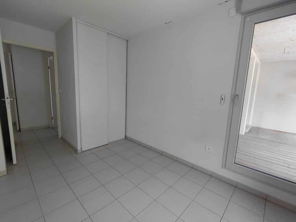 SAINT JEAN  à louer T3 de 59 m² avec parking double