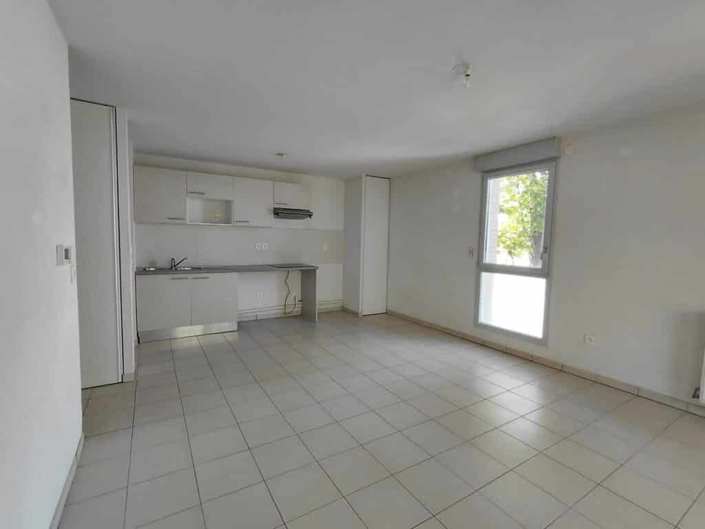 SAINT JEAN  à louer T3 de 59 m² avec parking double
