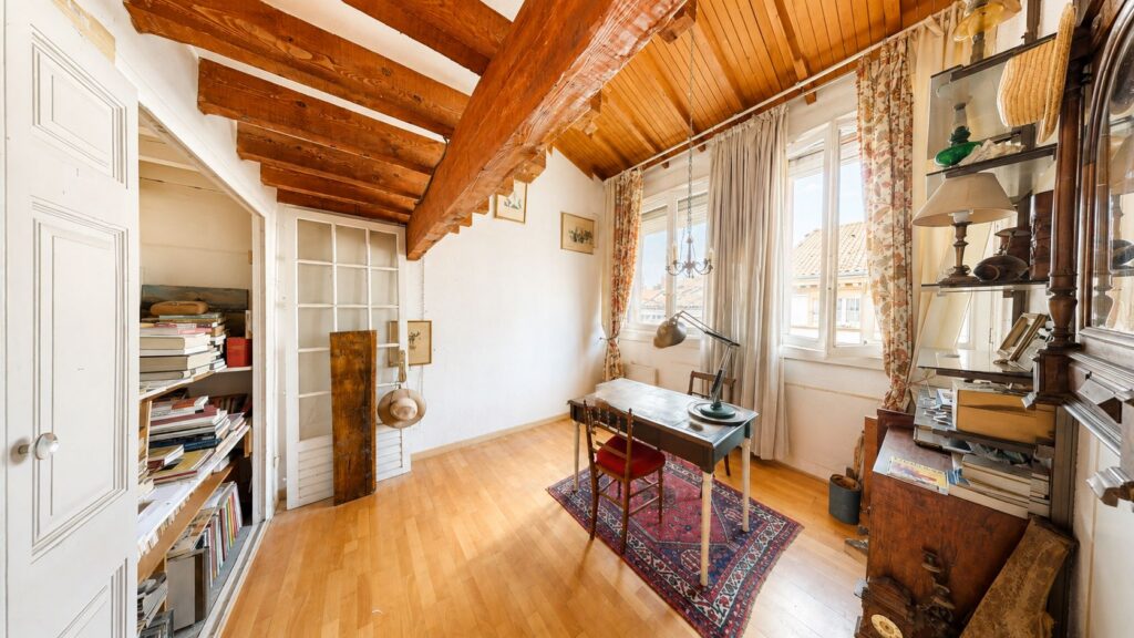 Appartement À Vendre Cœur de Bonnefoy – Appartement T3 duplex d'env. 75 m² avec belle vue