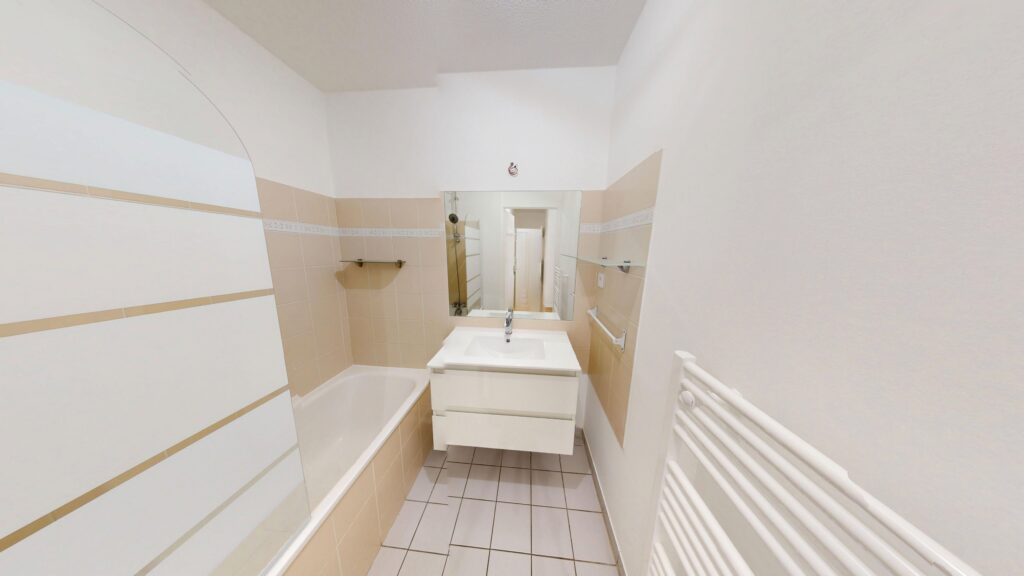Appartement Toulouse 3 pièce(s) de 66 m² avec balcon ascenseur parking exposé Sud Est