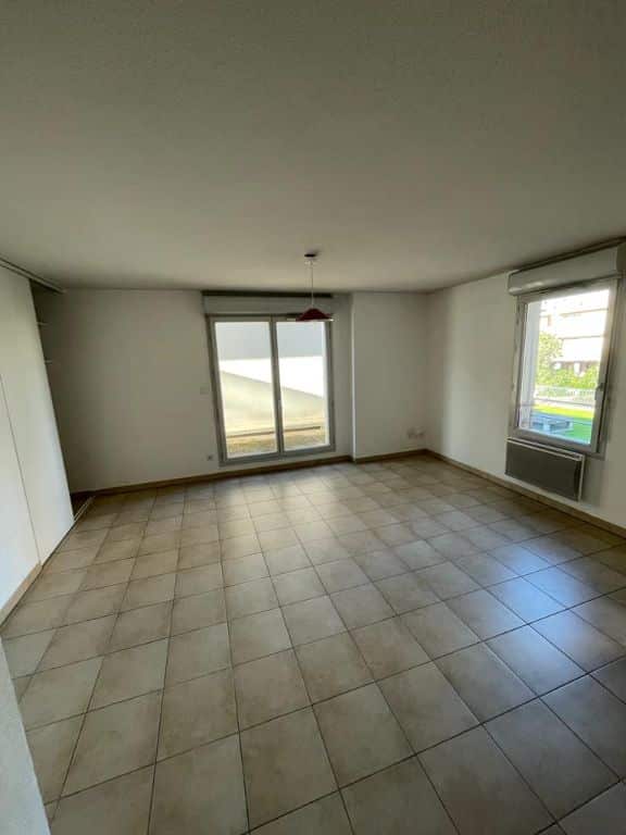 Toulouse, Quartier Saint-Agne à 600m du métro appartement T2 de 39m² avec parking
