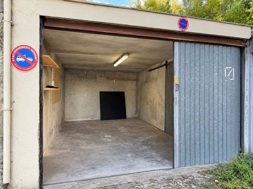 TOULOUSE – T3BIS DE 63 M² • DERNIER ÉTAGE • TRAVAUX VOTÉS ET PRIS EN CHARGE • BALCON • GARAGE BOXÉ • CAVE • VUE DÉGAGÉE • SEUL SUR LE PALIER •  TRAVERSANT EST/OUEST