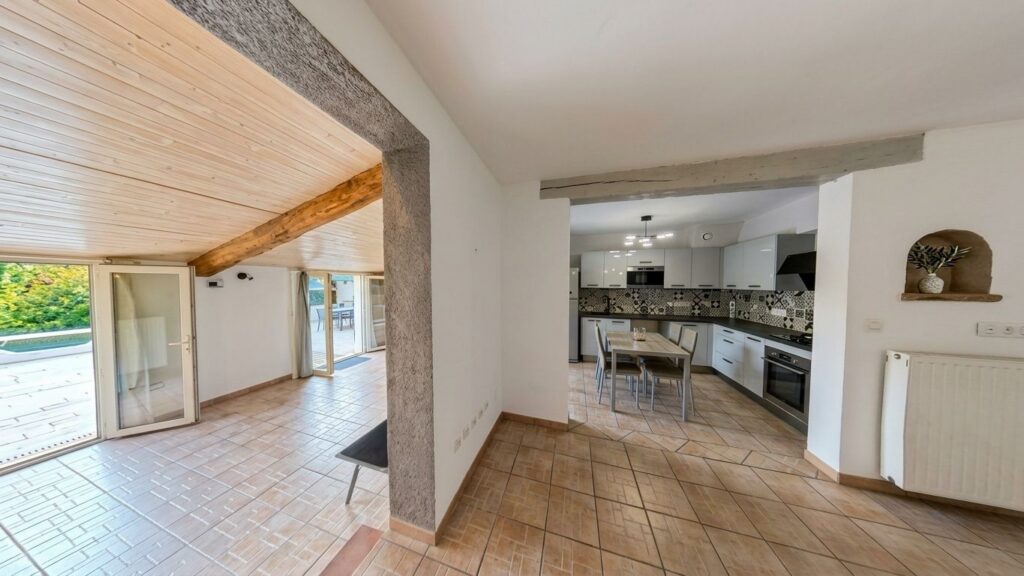 Maison À Vendre T5 Garage Jardin