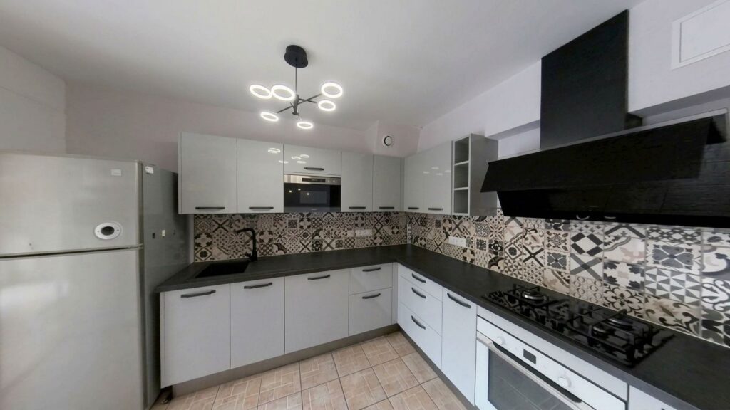 Maison À Vendre T5 Garage Jardin