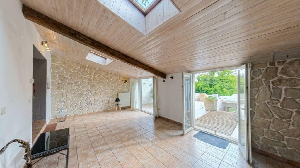 Maison À Vendre T5 Garage Jardin