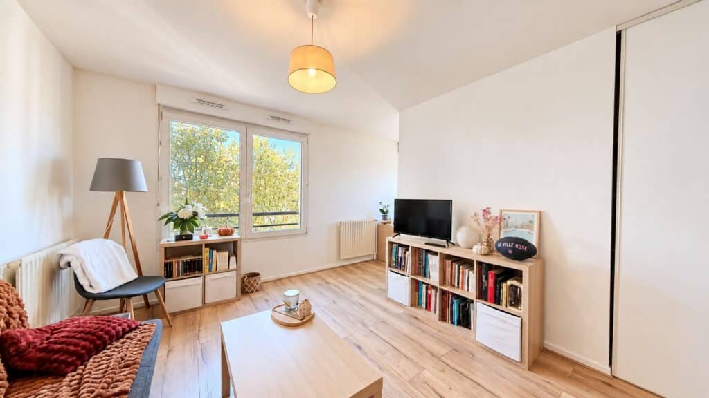 Appartement T1 bis – 35m² environ – Jolimont / Roseraie – Parking en sous-sol