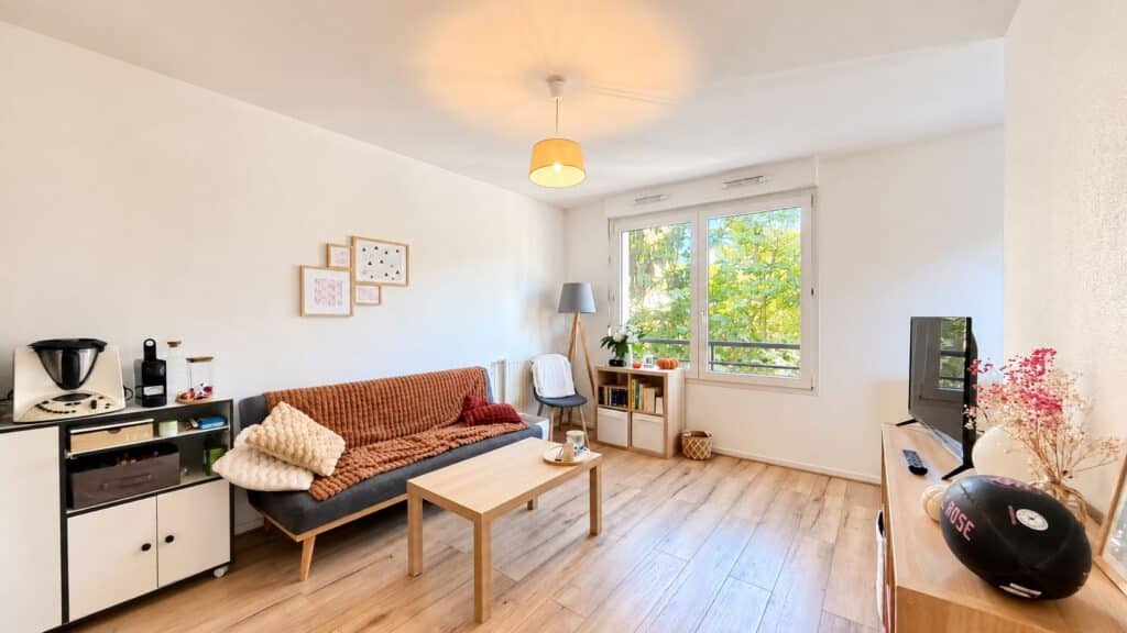 Appartement T1 bis – 35m² environ – Jolimont / Roseraie – Parking en sous-sol