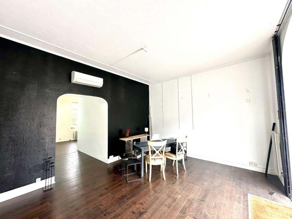 Bien Commercial À Vendre FAUBOURG BONNEFOY