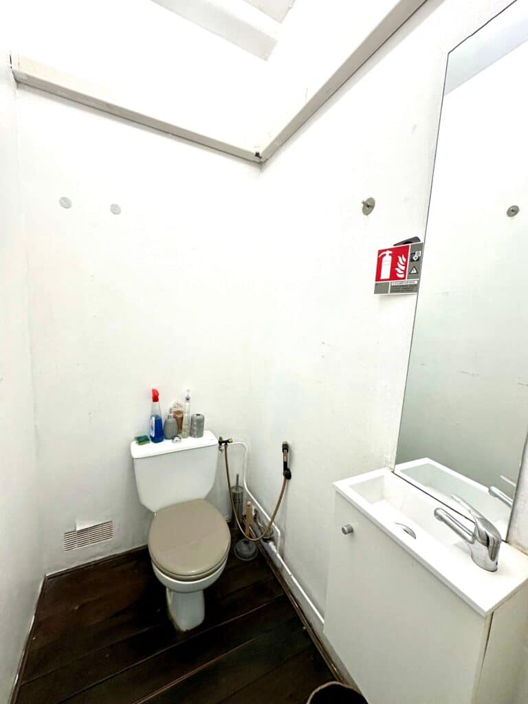 Bien Commercial À Vendre FAUBOURG BONNEFOY