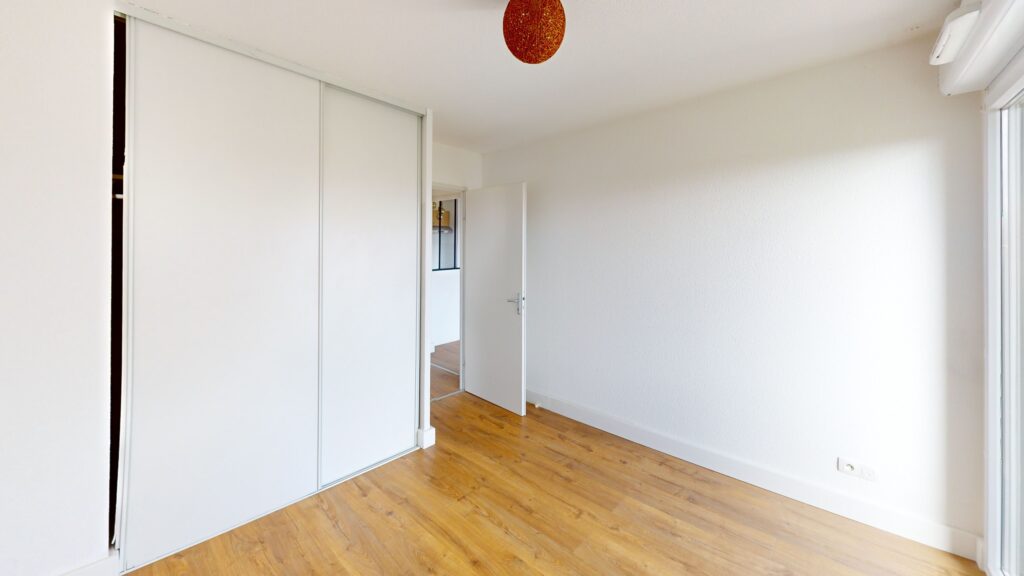 TOURNEFEUILLE, T3 de 57 m² avec balcon et parking