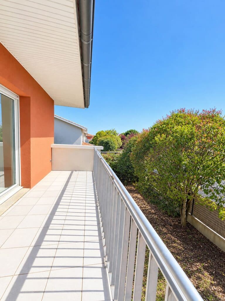 Appartement À Vendre T3 AVEC BALCON ET PARKING À CUGNAUX
