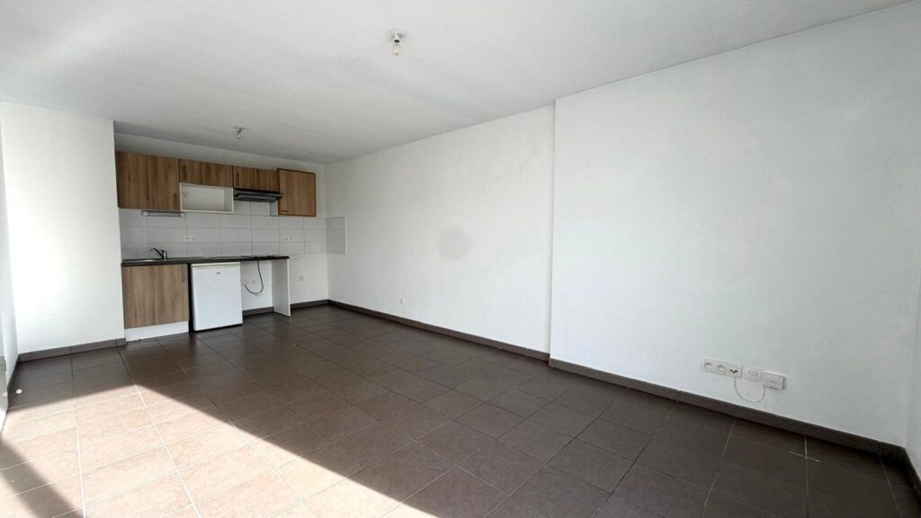 TOURNEFEUILLE, T2 de 41 m² avec parking
