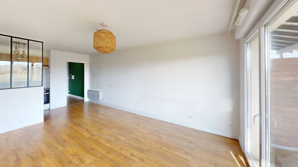 TOURNEFEUILLE, T3 de 57 m² avec balcon et parking